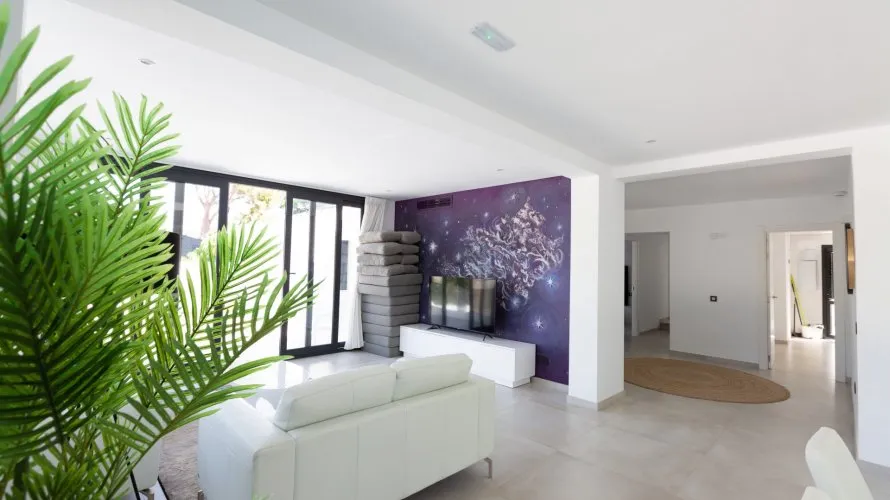 Villa de 4 dormitorios en Marbella, Spain No. 263 № 7