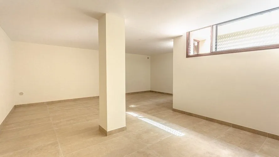 Villa de 4 dormitorios en Benahavís, Spain No. 187 № 16
