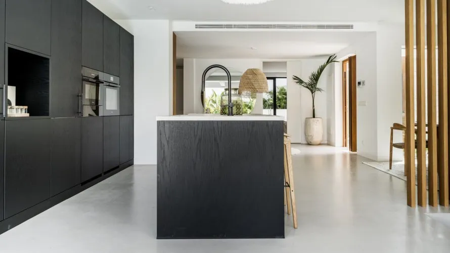 Villa de 4 dormitorios en Nueva Andalucía, Spain No. 238 № 5