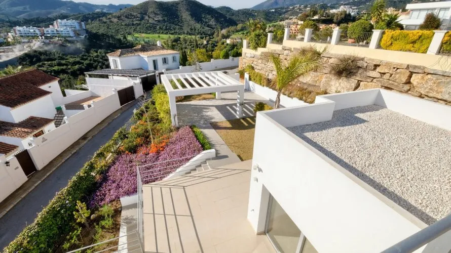 Villa de 4 dormitorios en Benahavís, Spain No. 261 № 14