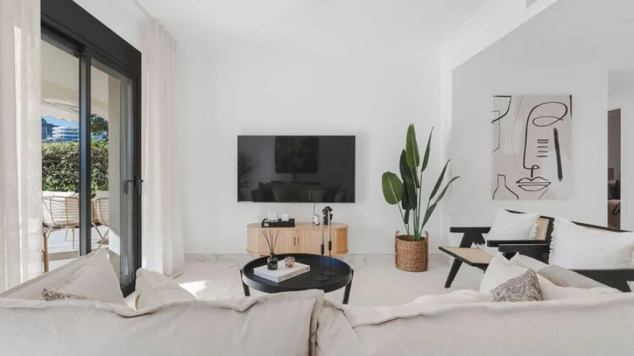 Apartamento de 3 dormitorios en Benahavís, Spain No. 285 № 17