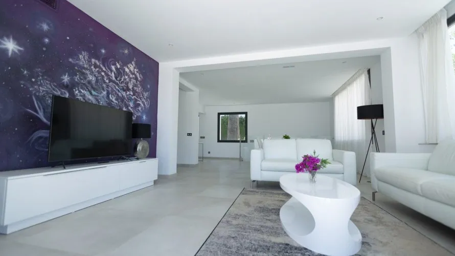 Villa de 4 dormitorios en Marbella, Spain No. 263 № 9