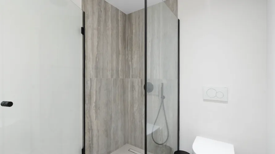 Apartamento de 3 dormitorios en Marbella, Spain No. 414 № 15