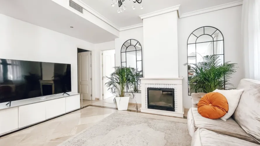 Apartamento de 2 dormitorios en Marbella, Spain No. 590 № 18