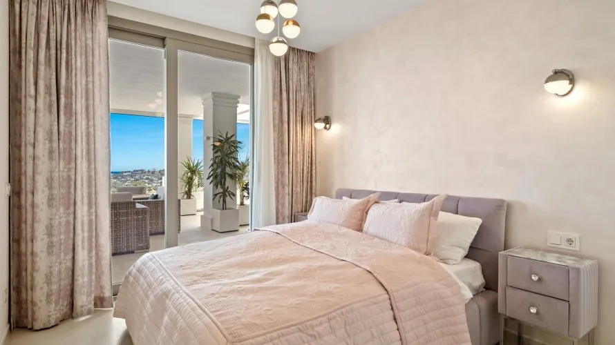 Apartamento de 7 dormitorios en Nueva Andalucía, Spain No. 432 № 13