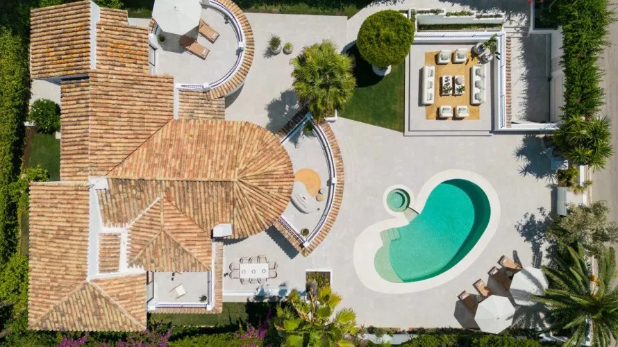 Villa de 5 dormitorios en Nueva Andalucía, Spain No. 286 № 9