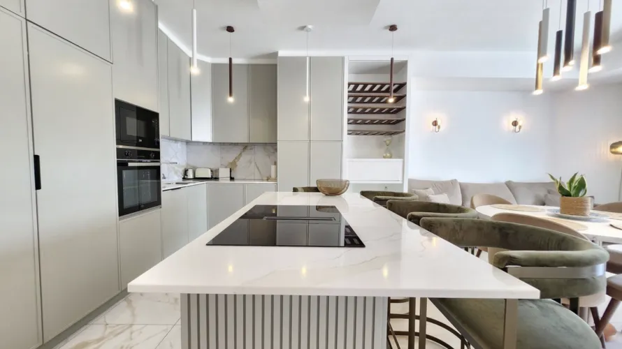 Apartamento de 1 dormitorio en Marbella, Spain No. 586 № 2