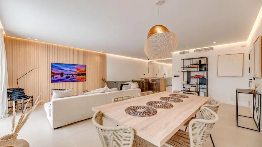 Dúplex de 4 dormitorios en Marbella, Spain No. 406 № 27