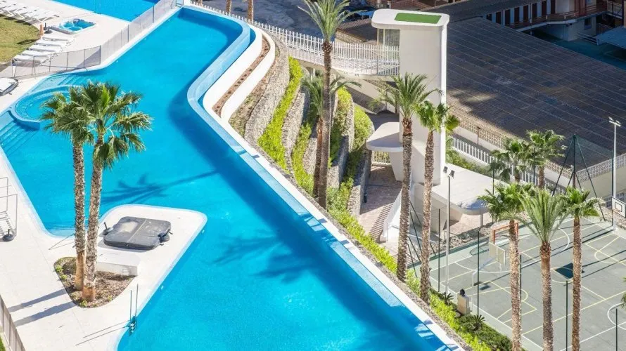 Apartamento de 2 dormitorios en Benidorm, Spain No. 962 № 20