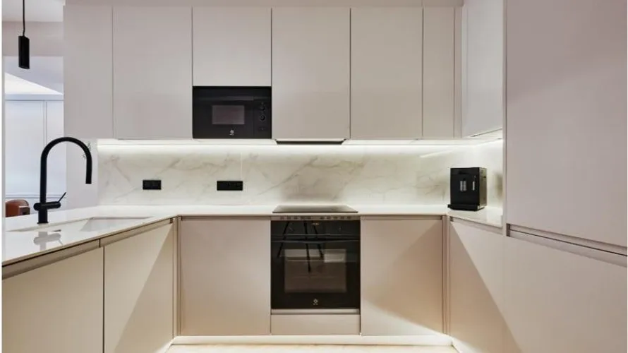 Apartamento de 3 dormitorios en Madrid, España No. 1299 № 5