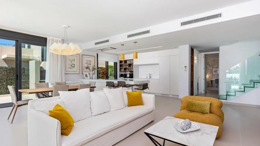 Villa de 4 dormitorios en Campoamor, Spain No. 1222 № 14