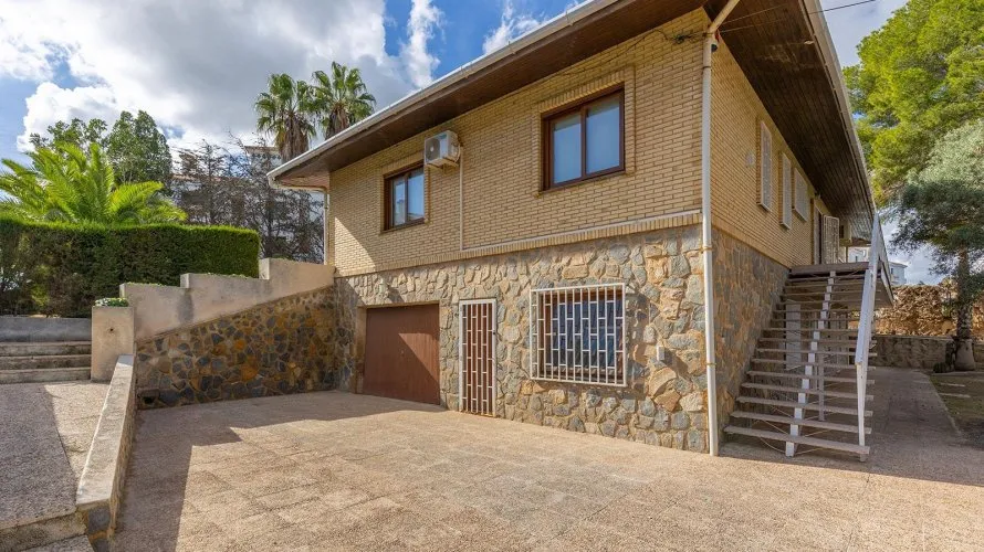 Villa de 5 dormitorios en Campoamor, Spain No. 1370 № 1