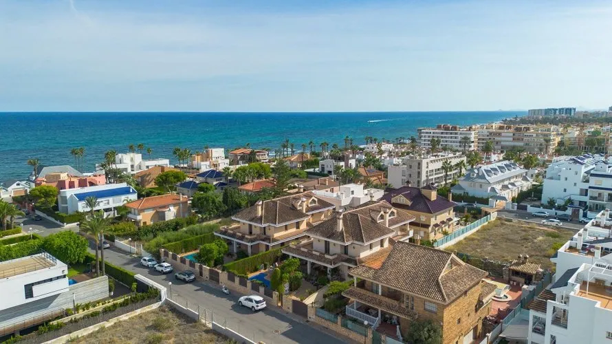 Villa de 6 dormitorios en La Veleta, España No. 1369 № 1