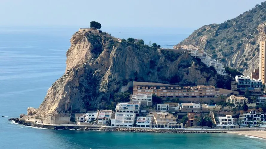 Ático de 3 dormitorios en Benidorm, España No. 1381 № 6