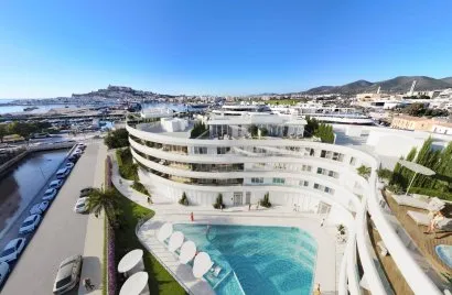 Apartamento de 2 dormitorios en Talamanca, Spain No. 1506