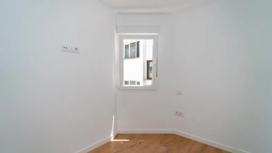 Apartamento de 4 dormitorios en Madrid, España No. 1115 № 26