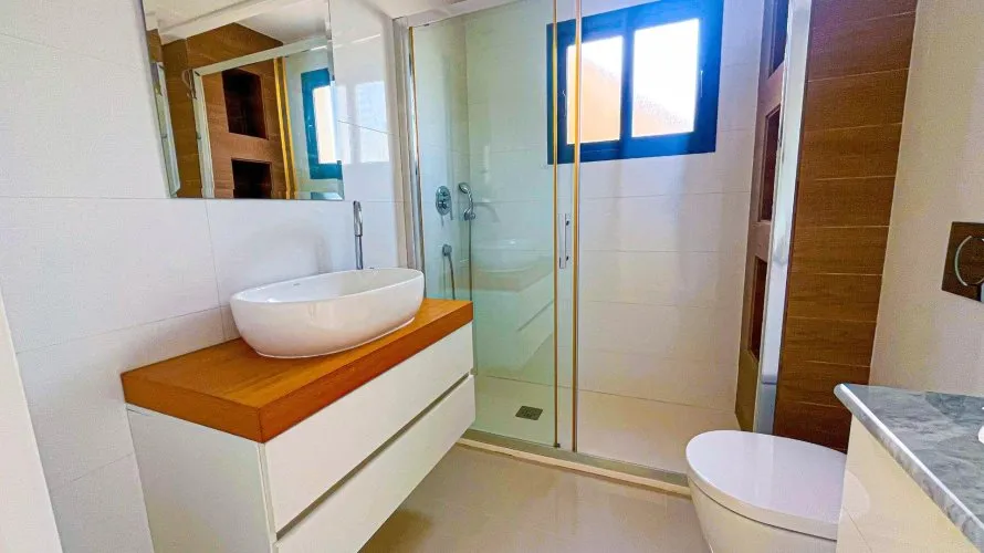 Villa de 5 dormitorios en La Zenia, Spain No. 1472 № 9