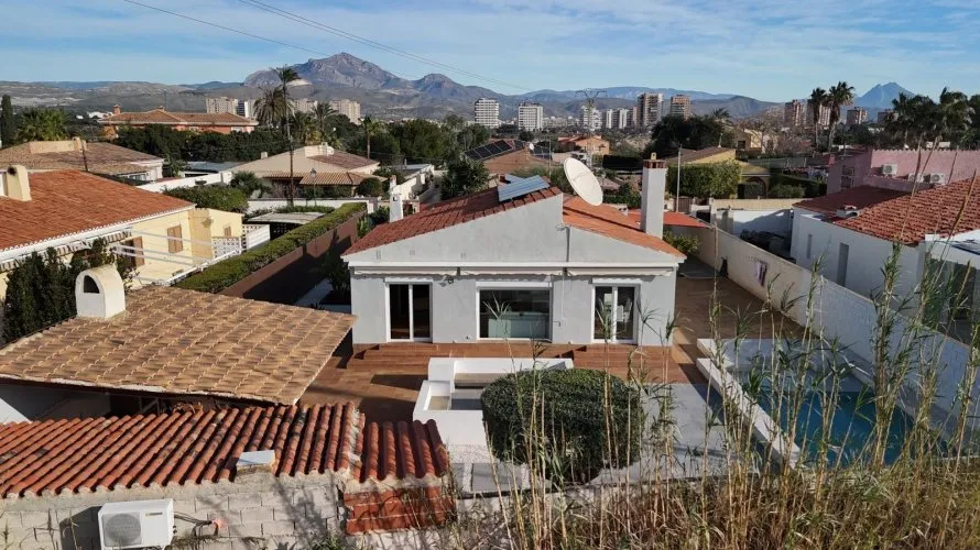 Apartamento de 3 dormitorios en El Campello, Spain No. 1368 № 5
