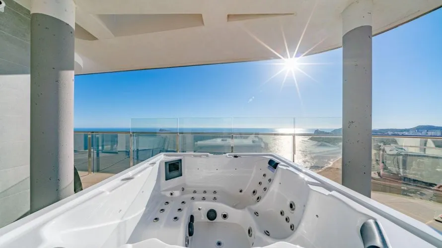 Apartamento de 3 dormitorios en Benidorm, Spain No. 1228 № 25