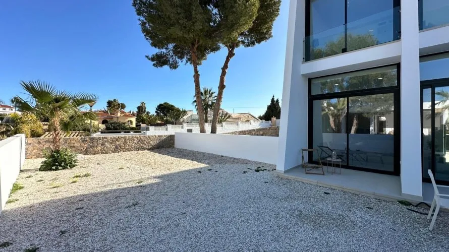Сasa de 3 dormitorios en Calpe, España No. 1130 № 9