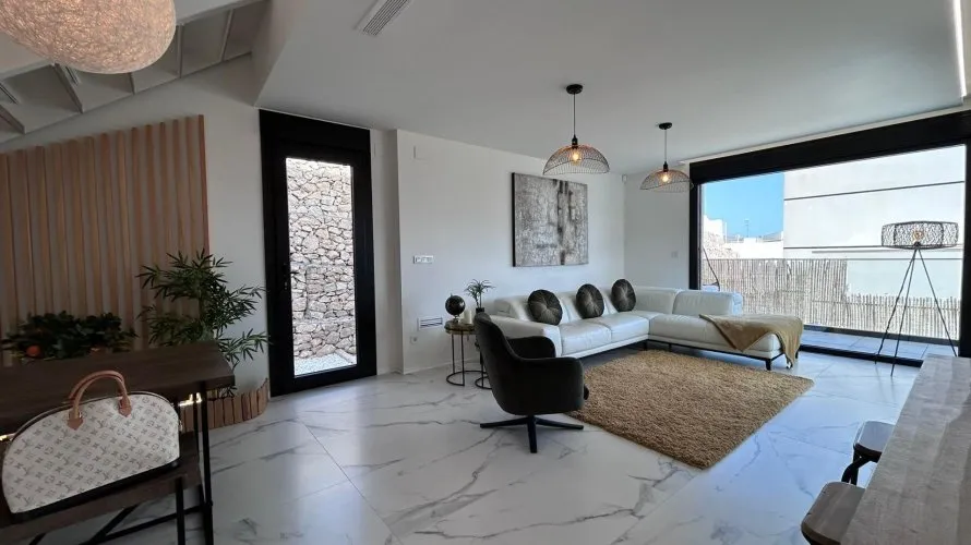 Villa de 3 dormitorios en Finestrat, España No. 1405 № 12