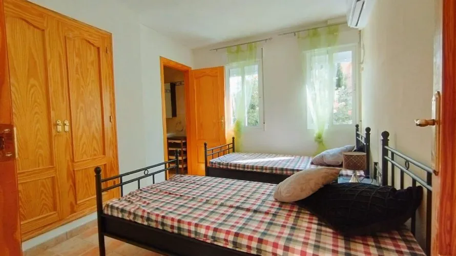 Villa de 8 dormitorios en Maryvilla, España No. 1080 № 10