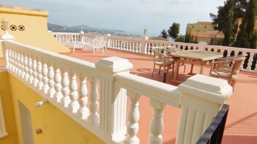 Villa de 8 dormitorios en Maryvilla, España No. 1080