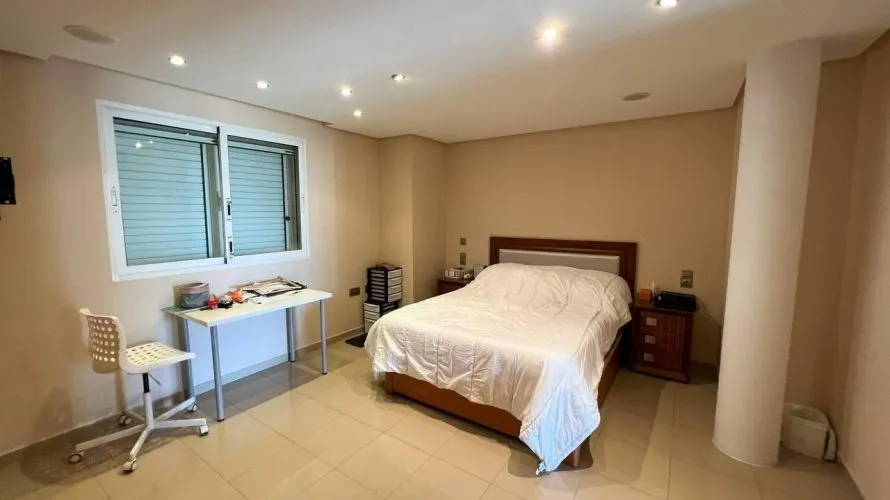 Apartamento de 4 dormitorios en Manises, España No. 1447 № 17