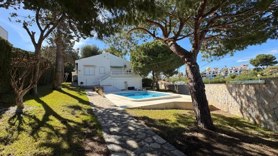 Villa de 3 dormitorios en Cabo Roig, España No. 927 № 6