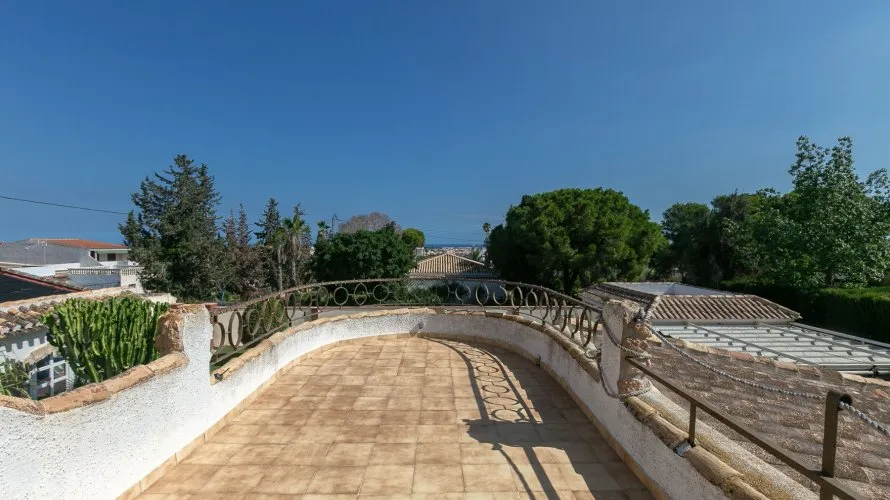 Villa de 344m² en Alicante, Spain No. 1393 № 3