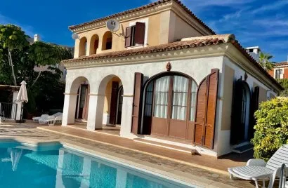 Villa de 1 dormitorio en Finestrat, España No. 1284