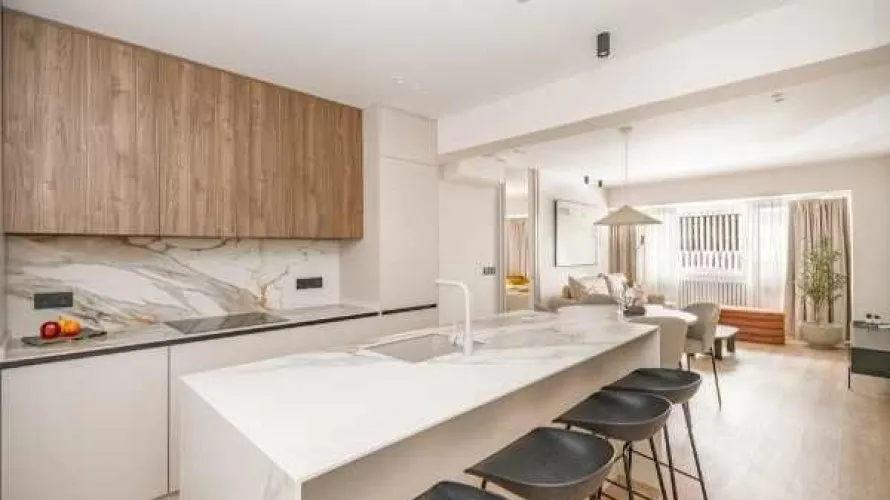 Apartamento de 2 dormitorios en Madrid, Spain No. 1210 № 1