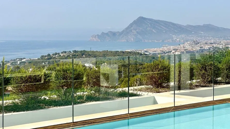 Villa de 4 dormitorios en Altea, Spain No. 1184 № 9