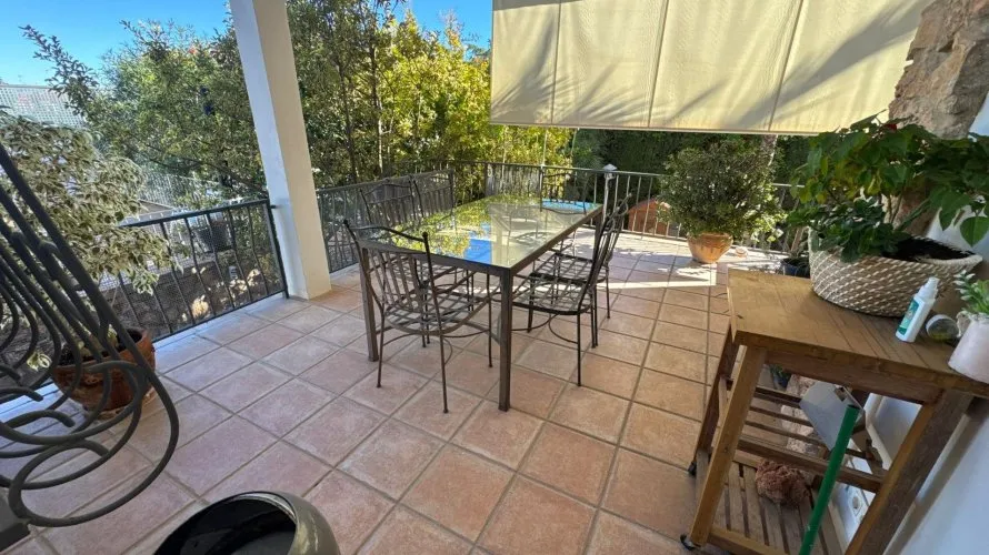 Villa de 4 dormitorios en Riba-roja de Túria, España No. 1521 № 2