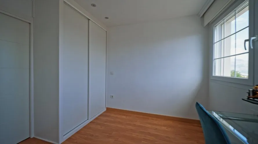 Villa de 3 dormitorios en Polop, España No. 1125 № 27