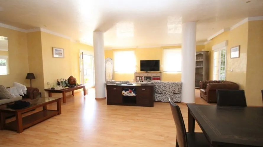Villa de 5 dormitorios en Cabo Roig, Spain No. 1165 № 7