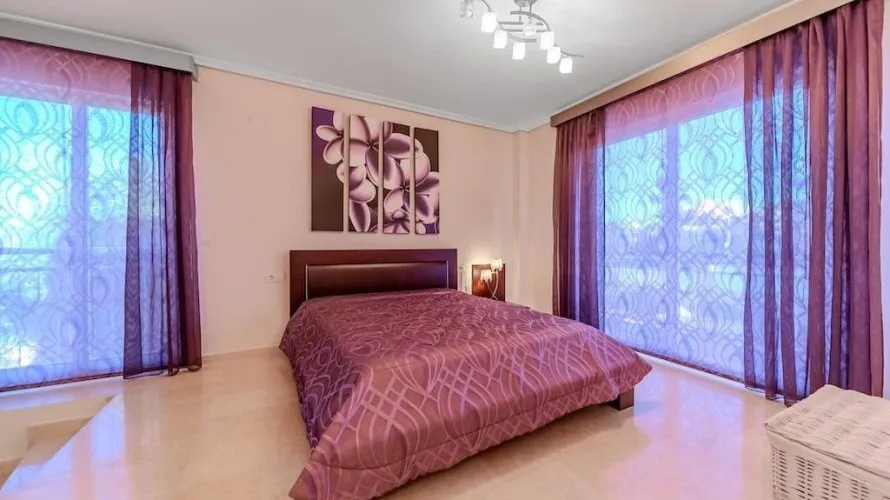 Villa de 5 dormitorios en Torrevieja, España No. 1261 № 27