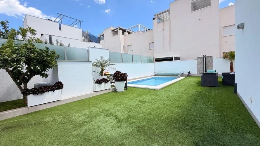 Villa de 5 dormitorios en Torrevieja, Spain No. 1429 № 26