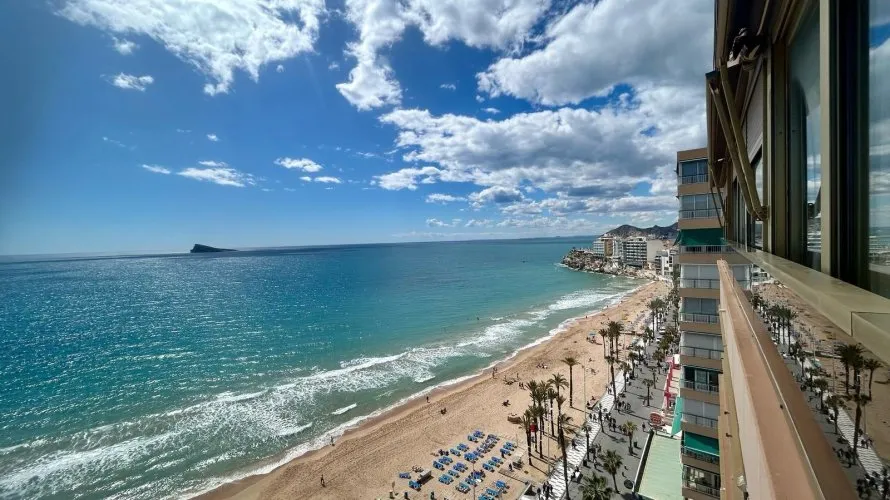 Apartamento de 3 dormitorios en Benidorm, Spain No. 1239 № 9