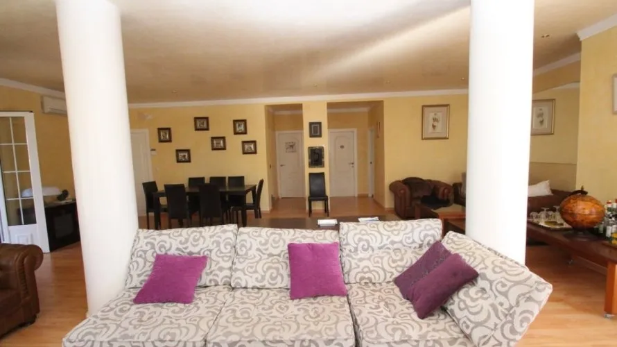Villa de 5 dormitorios en Cabo Roig, Spain No. 1165 № 9