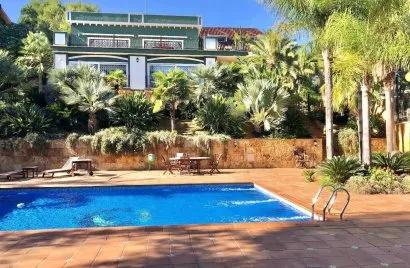 Villa de 6 dormitorios en El Palmar, España No. 1508