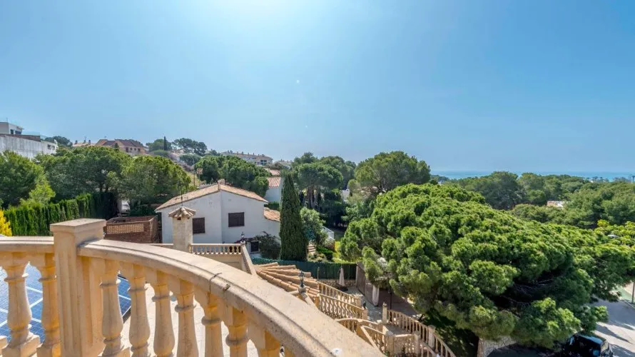 Villa de 4 dormitorios en Campoamor, España No. 1543 № 6