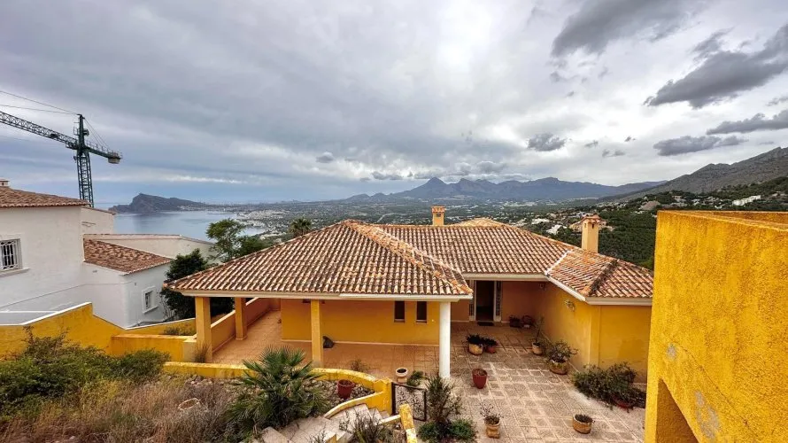 Villa de 5 dormitorios en Zona Altea Hills, España No. 1134