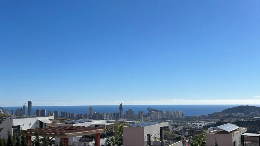 Villa de 3 dormitorios en Finestrat, España No. 1123 № 1