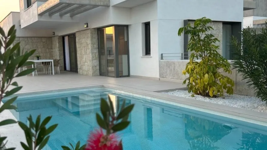 Villa de 3 dormitorios en Finestrat, Spain No. 1244 № 1