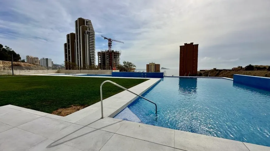 Apartamento de 2 dormitorios en Benidorm, Spain No. 1143 № 24