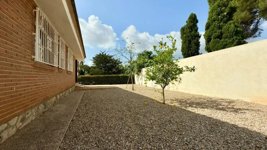 Villa de 3 dormitorios en La Nucia, España No. 968 № 19