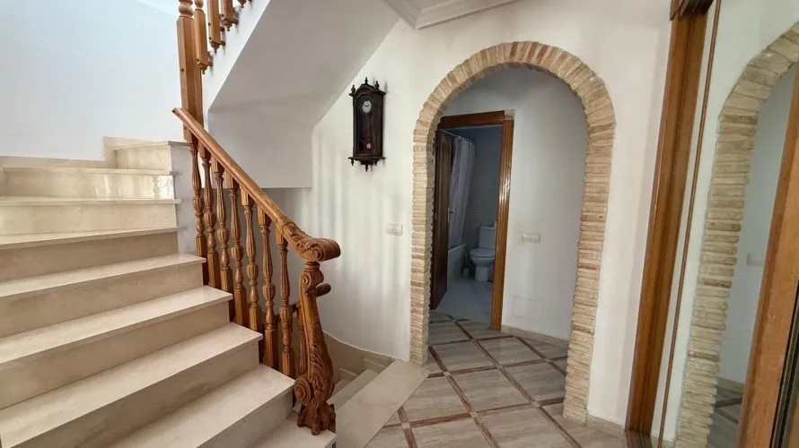 Сasa de 3 dormitorios en Torrevieja, España No. 1385 № 6