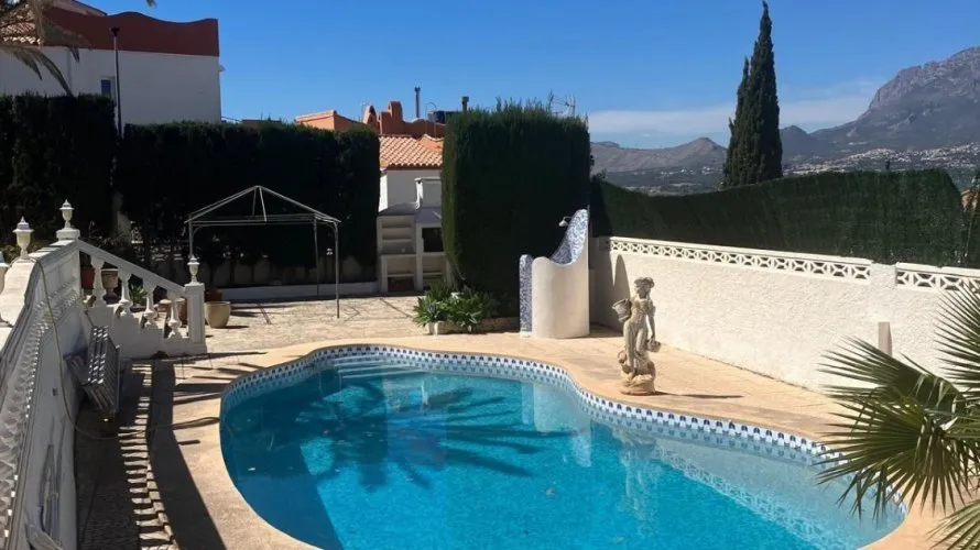 Villa de 4 dormitorios en Albir, Spain No. 1181 № 27