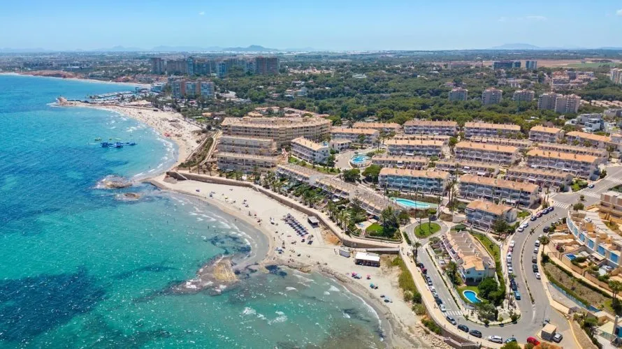 Villa de 4 dormitorios en Campoamor, Spain No. 1222 № 6